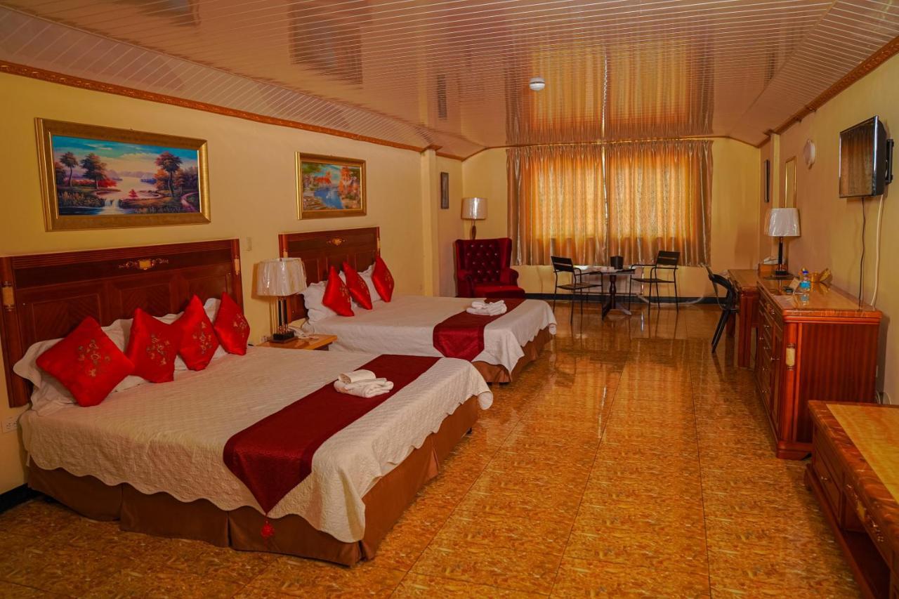 Metro Hotel Couva エクステリア 写真