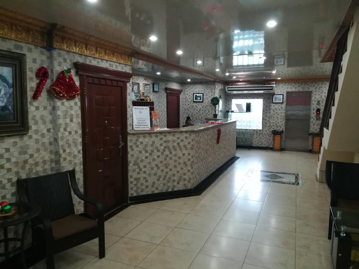 Metro Hotel Couva エクステリア 写真